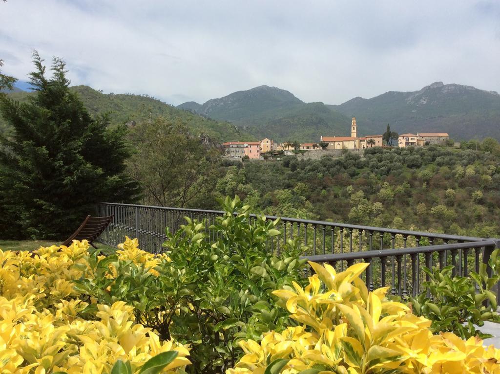 L'Acacia B&B 皮特拉利古 外观 照片