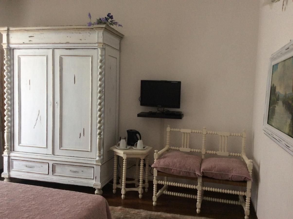 L'Acacia B&B 皮特拉利古 外观 照片